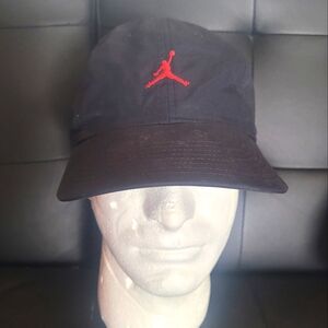 Adjustable black and red Nike Michael Jordan hat